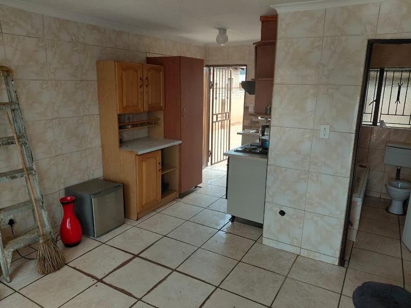 2 Bedroom Property for Sale in Soshanguve East Gauteng