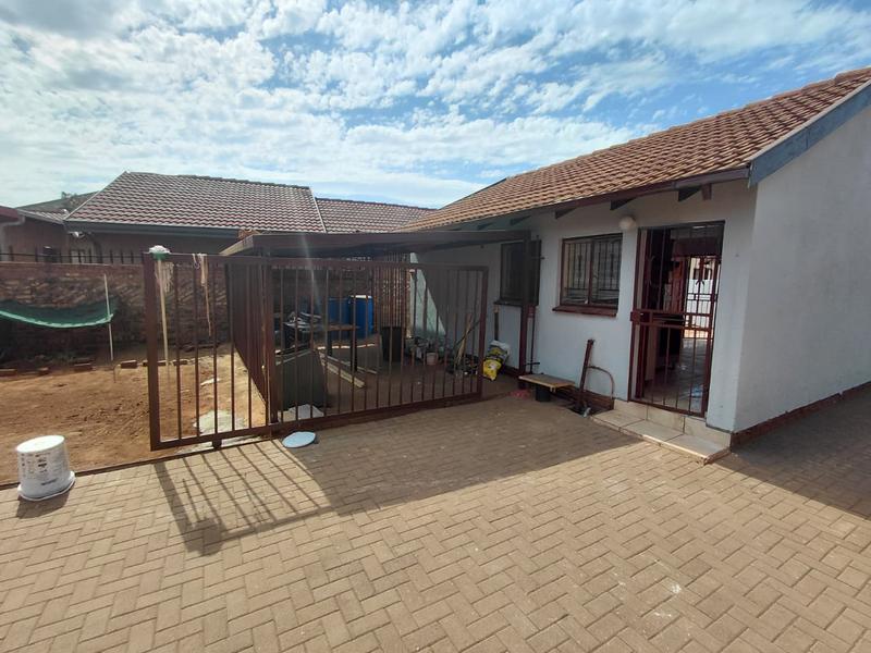 2 Bedroom Property for Sale in Soshanguve East Gauteng