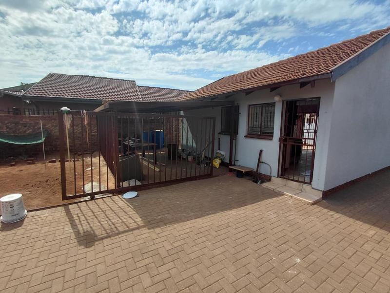 2 Bedroom Property for Sale in Soshanguve East Gauteng