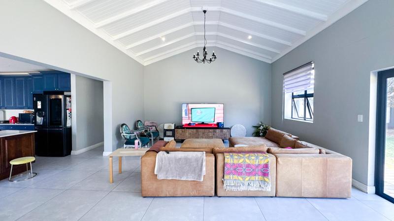 4 Bedroom Property for Sale in Midstream Ridge Gauteng