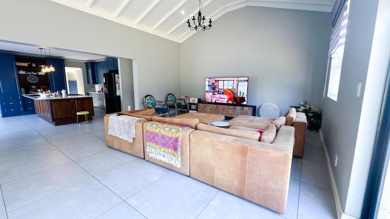 4 Bedroom Property for Sale in Midstream Ridge Gauteng