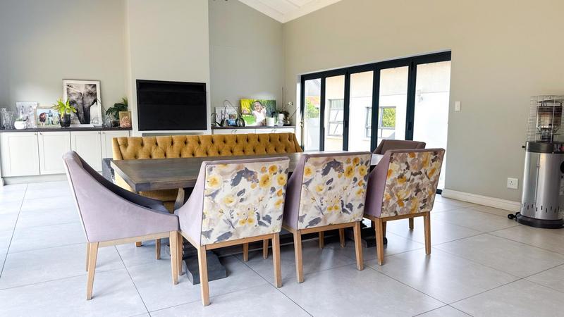 4 Bedroom Property for Sale in Midstream Ridge Gauteng