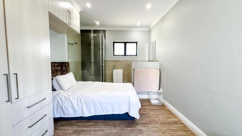 4 Bedroom Property for Sale in Midstream Ridge Gauteng