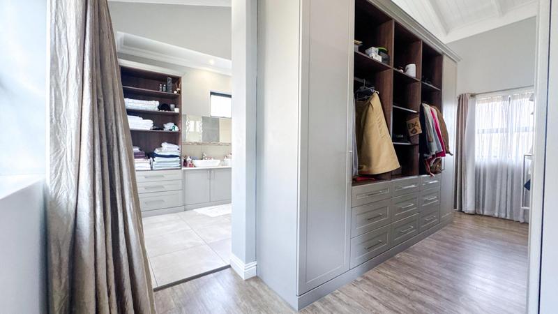 4 Bedroom Property for Sale in Midstream Ridge Gauteng