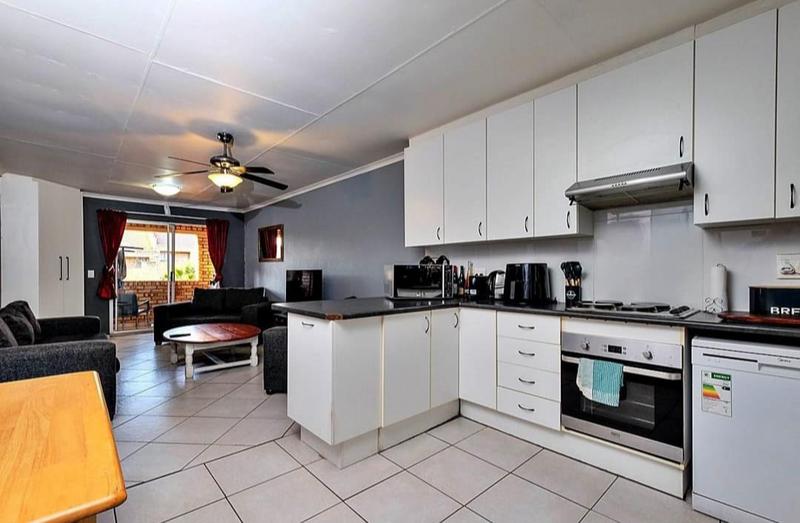 2 Bedroom Property for Sale in Wilro Park Gauteng