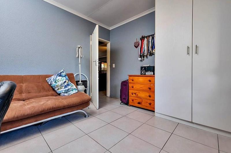 2 Bedroom Property for Sale in Wilro Park Gauteng