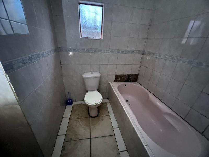 12 Bedroom Property for Sale in Leachville Ext 3 Gauteng