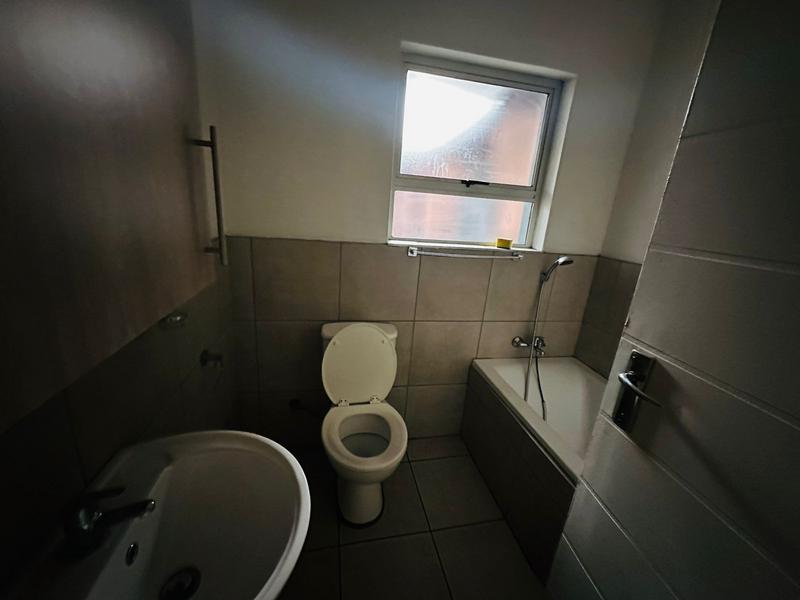 20 Bedroom Property for Sale in Delville Gauteng