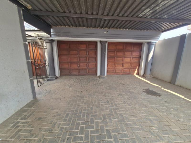4 Bedroom Property for Sale in Danville Gauteng