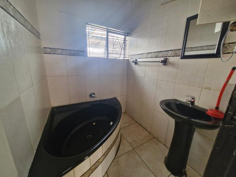 4 Bedroom Property for Sale in Danville Gauteng