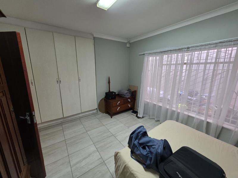 5 Bedroom Property for Sale in Sinoville Gauteng