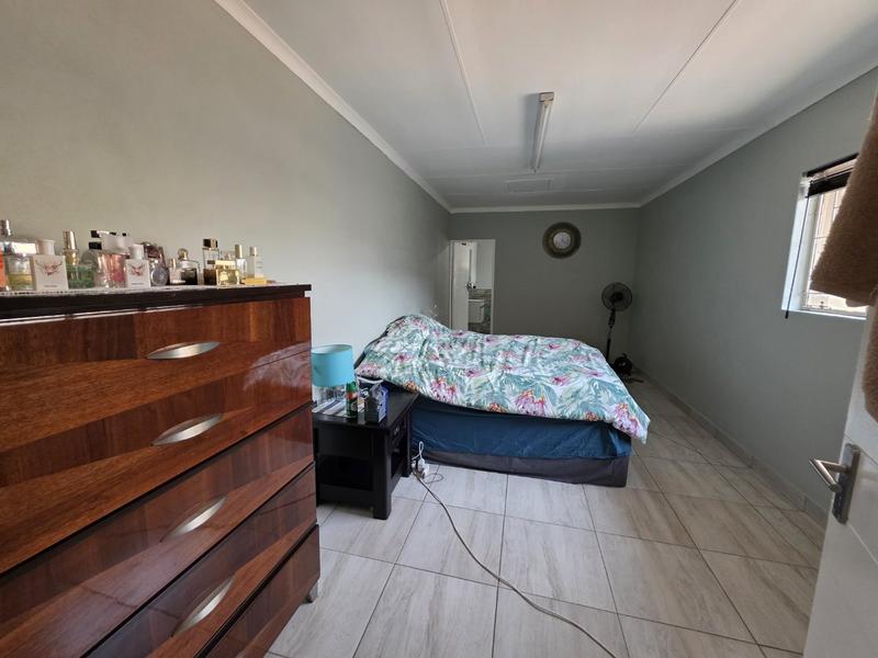 5 Bedroom Property for Sale in Sinoville Gauteng