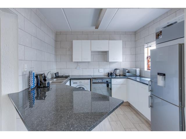 To Let 1 Bedroom Property for Rent in Morningside Gauteng
