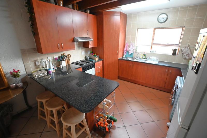 To Let 2 Bedroom Property for Rent in Paulshof Gauteng