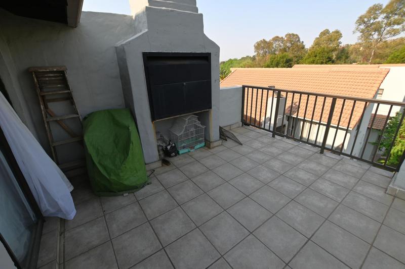 To Let 2 Bedroom Property for Rent in Paulshof Gauteng