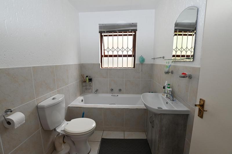 2 Bedroom Property for Sale in Paulshof Gauteng