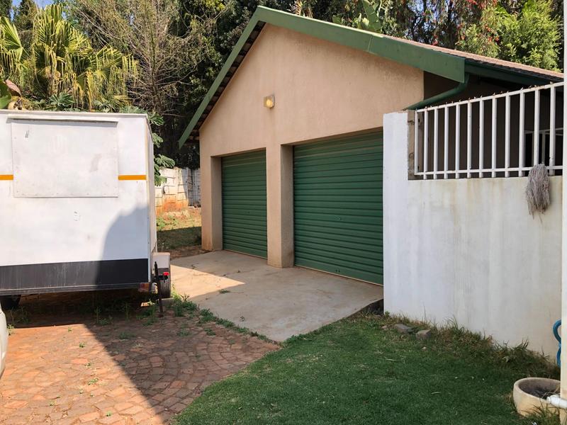 4 Bedroom Property for Sale in Strubensvallei Gauteng