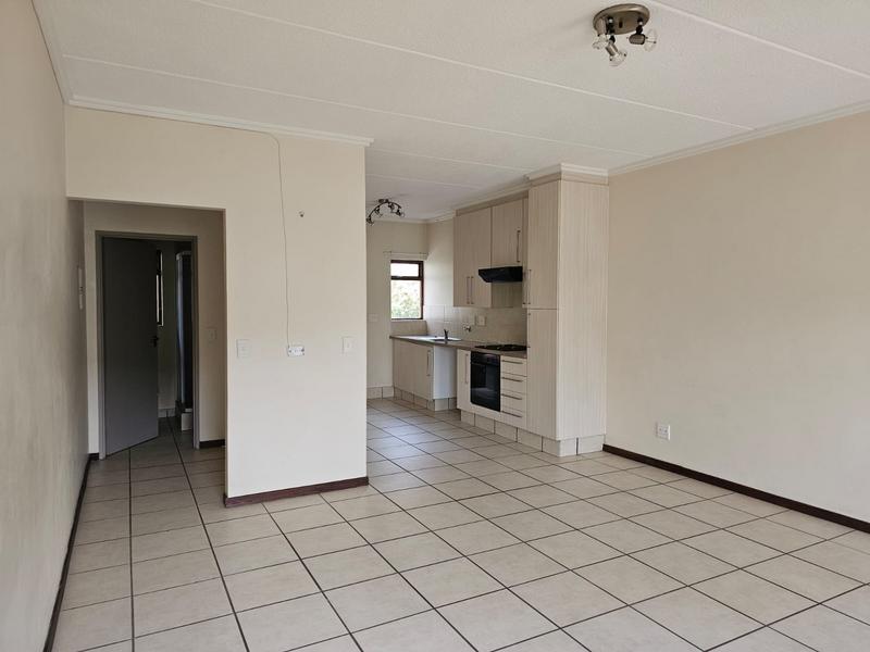 To Let 1 Bedroom Property for Rent in Lonehill Gauteng
