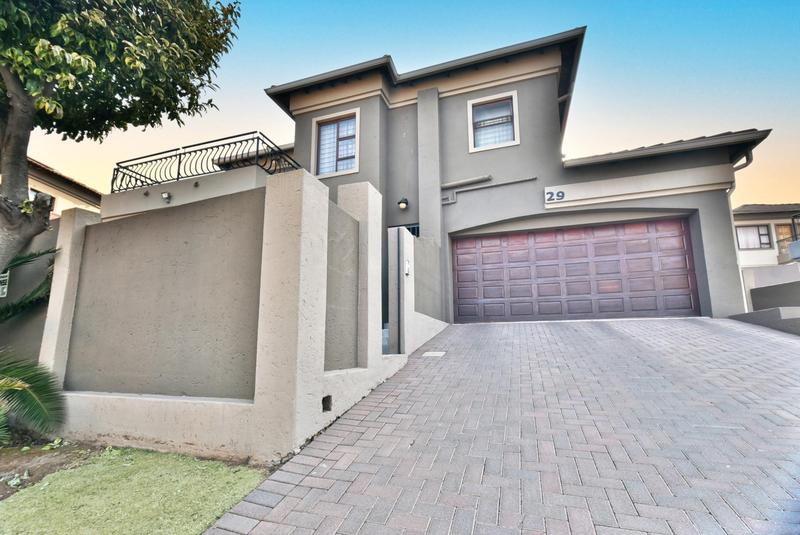 3 Bedroom Property for Sale in South Crest Gauteng