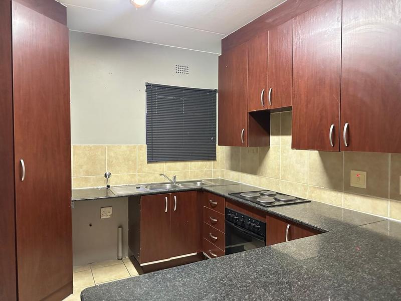 2 Bedroom Property for Sale in Sonneveld Gauteng