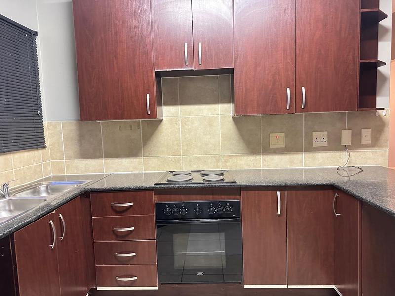 2 Bedroom Property for Sale in Sonneveld Gauteng
