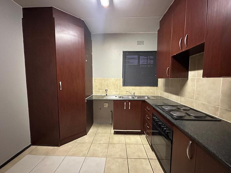 2 Bedroom Property for Sale in Sonneveld Gauteng