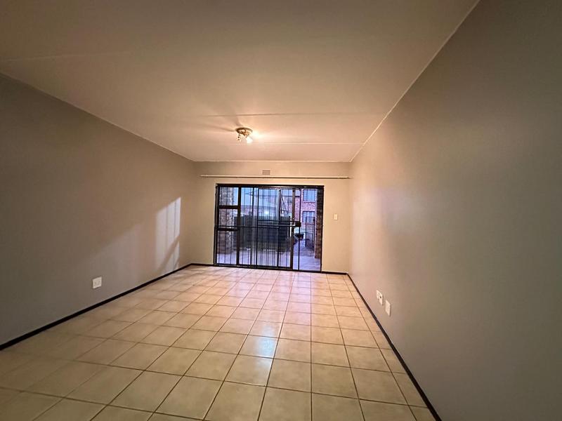 2 Bedroom Property for Sale in Sonneveld Gauteng