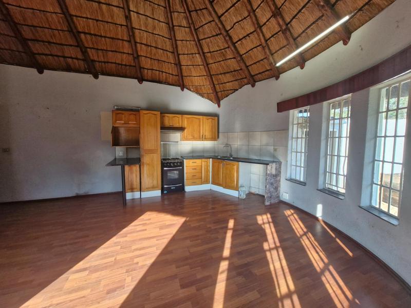 To Let 2 Bedroom Property for Rent in Dersley Gauteng