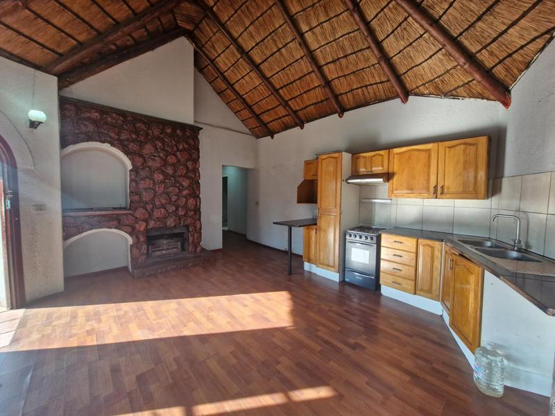 To Let 2 Bedroom Property for Rent in Dersley Gauteng