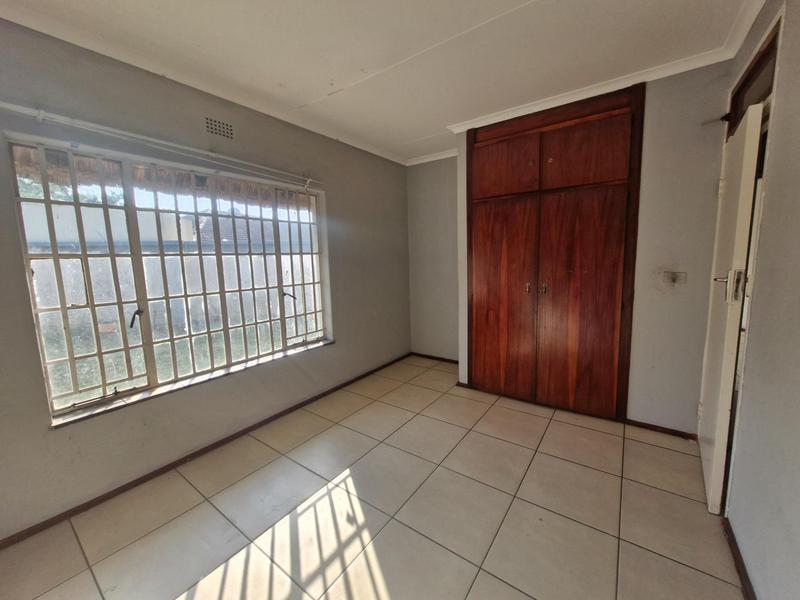 To Let 2 Bedroom Property for Rent in Dersley Gauteng
