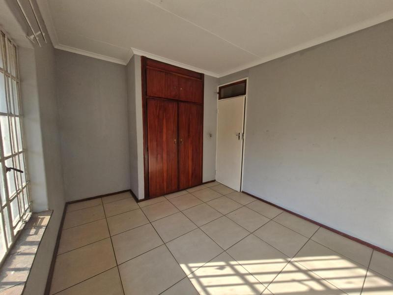 To Let 2 Bedroom Property for Rent in Dersley Gauteng