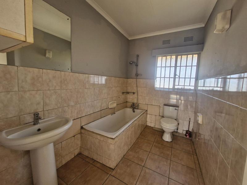 To Let 2 Bedroom Property for Rent in Dersley Gauteng