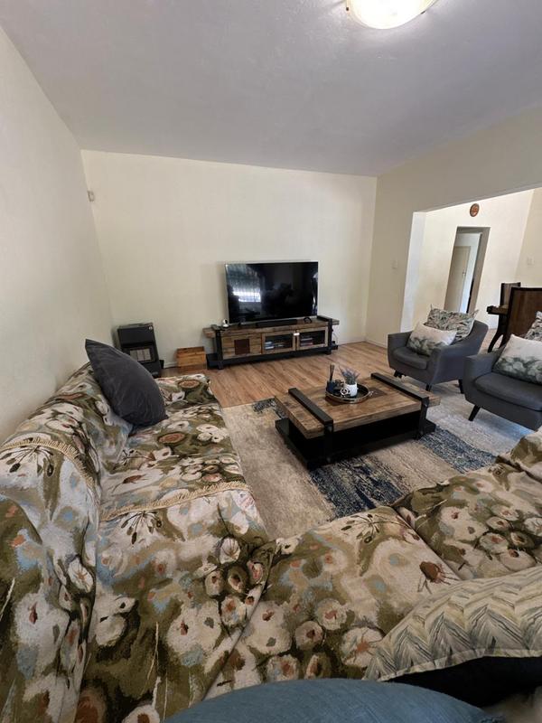 To Let 4 Bedroom Property for Rent in Victory Park Gauteng