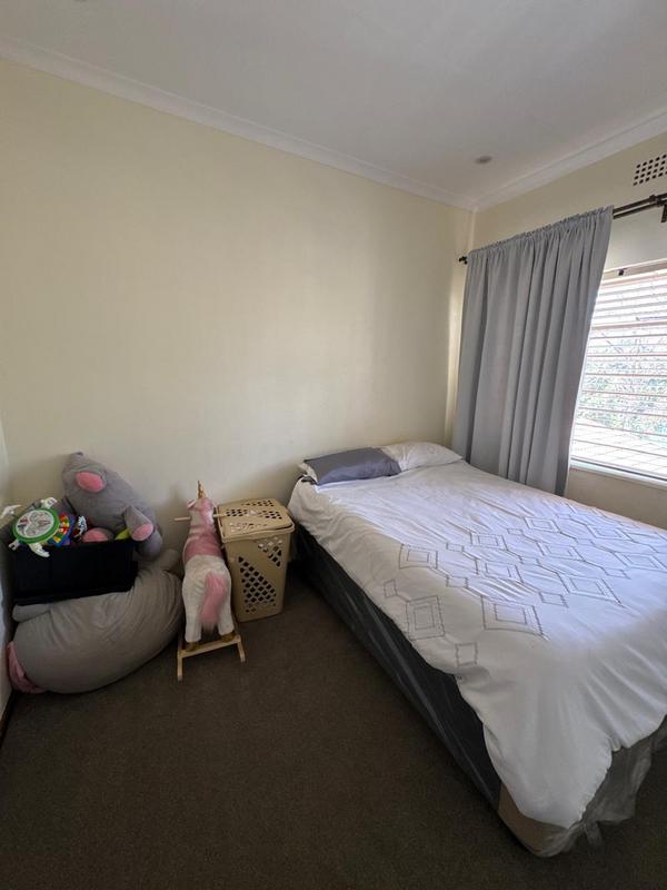 To Let 4 Bedroom Property for Rent in Victory Park Gauteng
