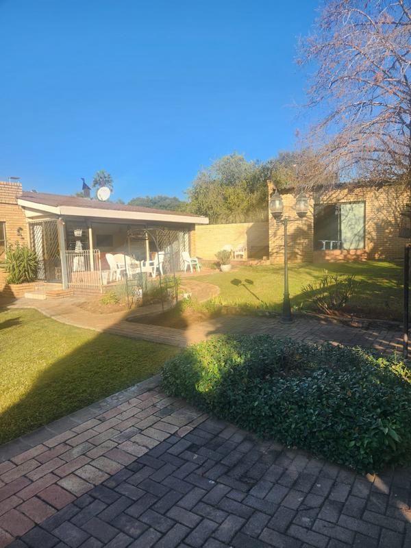 4 Bedroom Property for Sale in Erasmia Gauteng