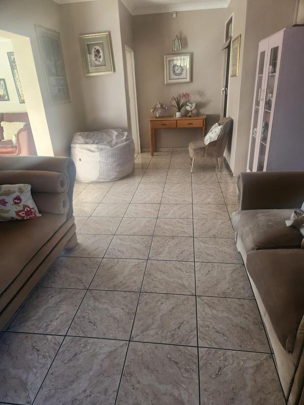 4 Bedroom Property for Sale in Erasmia Gauteng