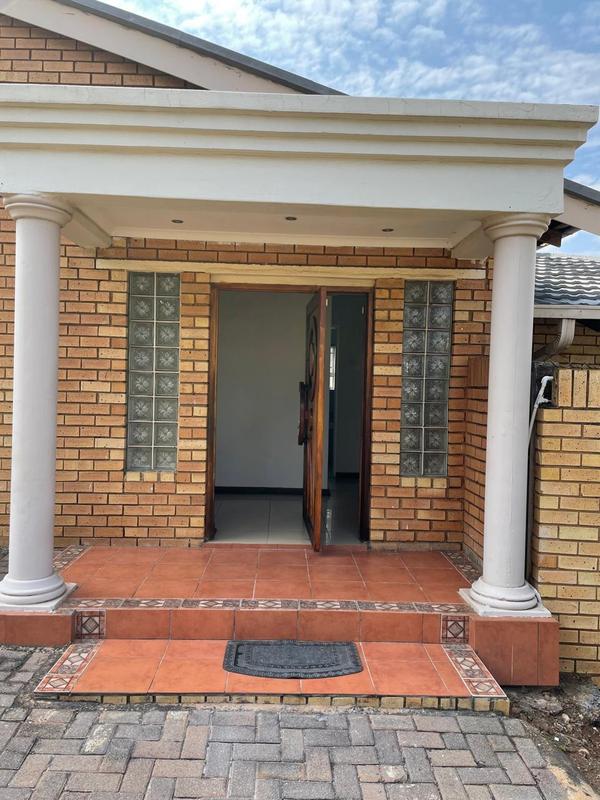 4 Bedroom Property for Sale in Erasmia Gauteng