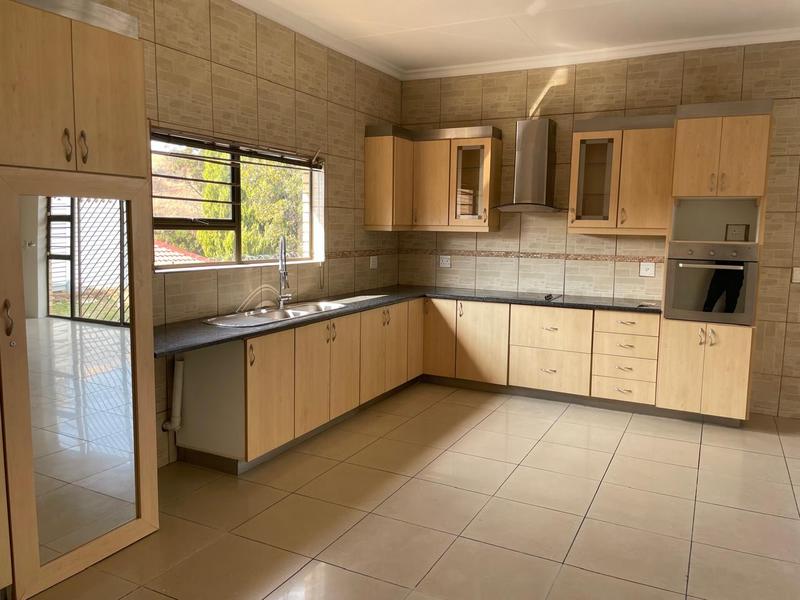 4 Bedroom Property for Sale in Erasmia Gauteng