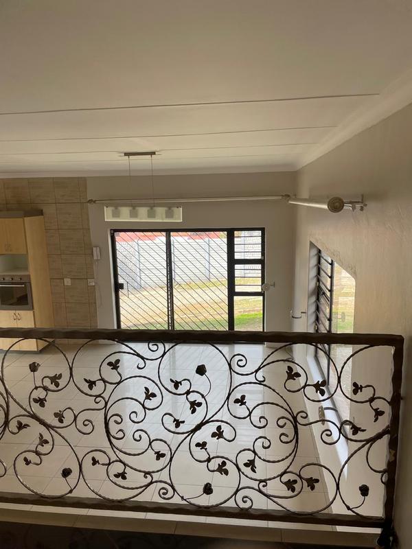 4 Bedroom Property for Sale in Erasmia Gauteng