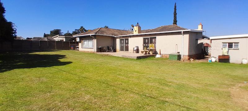 4 Bedroom Property for Sale in Elspark Gauteng