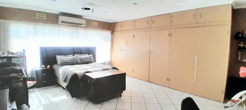 4 Bedroom Property for Sale in Elspark Gauteng