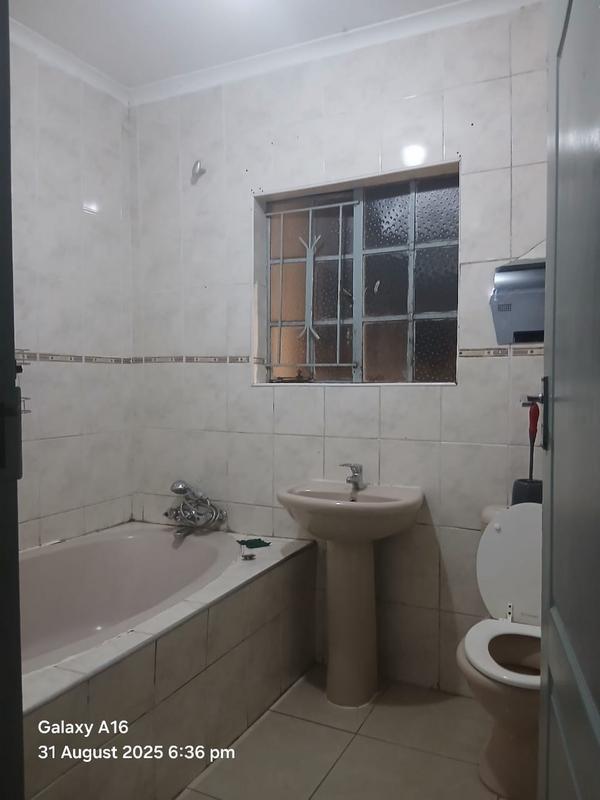 2 Bedroom Property for Sale in Birchleigh Gauteng