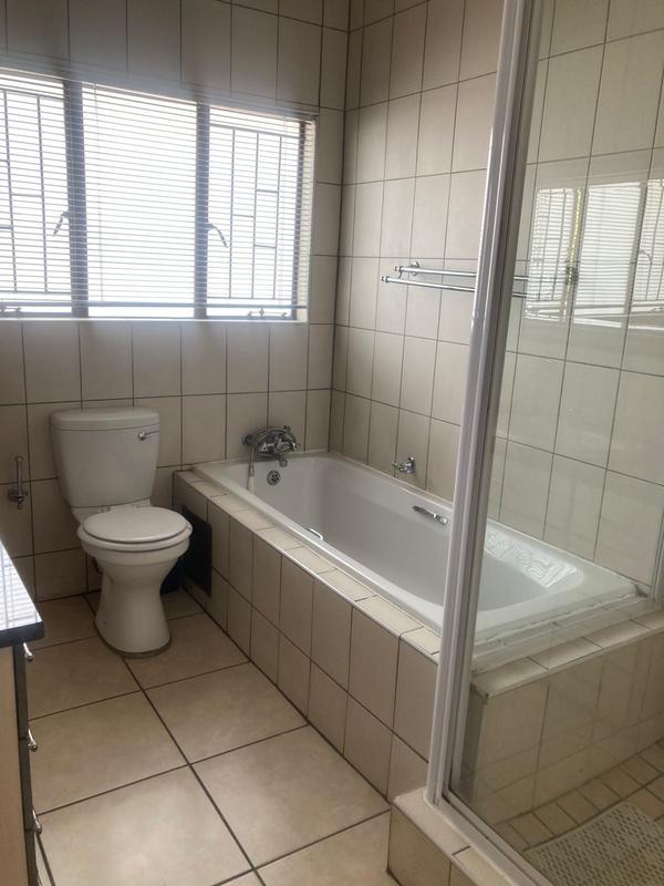 3 Bedroom Property for Sale in Oriel Gauteng