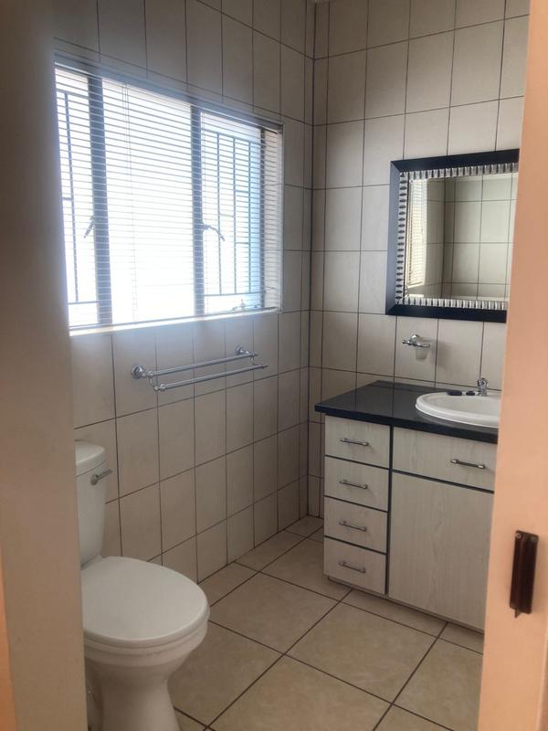 3 Bedroom Property for Sale in Oriel Gauteng