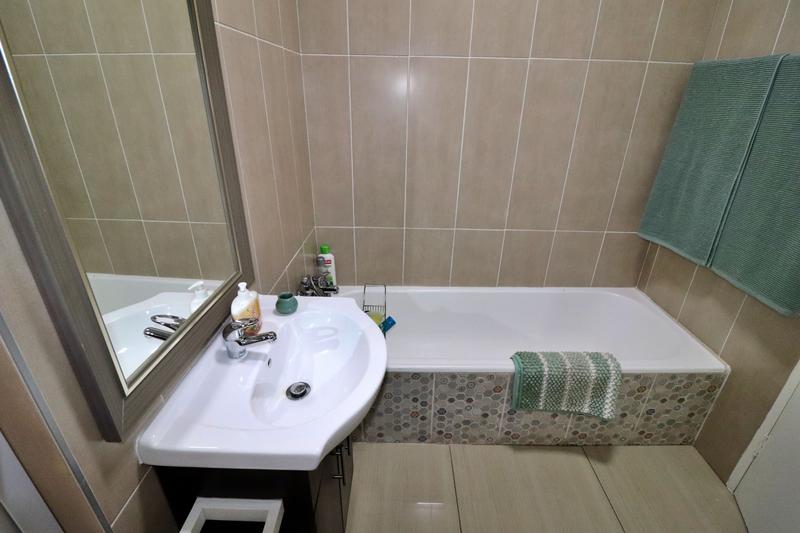 3 Bedroom Property for Sale in Dawnview Gauteng