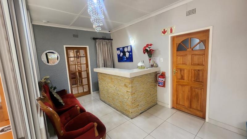 5 Bedroom Property for Sale in Farrarmere Gauteng