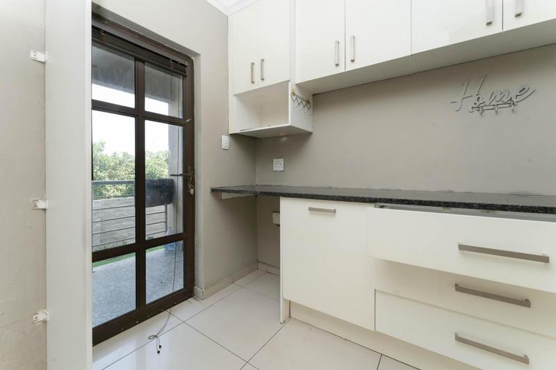 To Let 5 Bedroom Property for Rent in Cedar Creek Gauteng