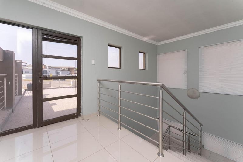 To Let 5 Bedroom Property for Rent in Cedar Creek Gauteng
