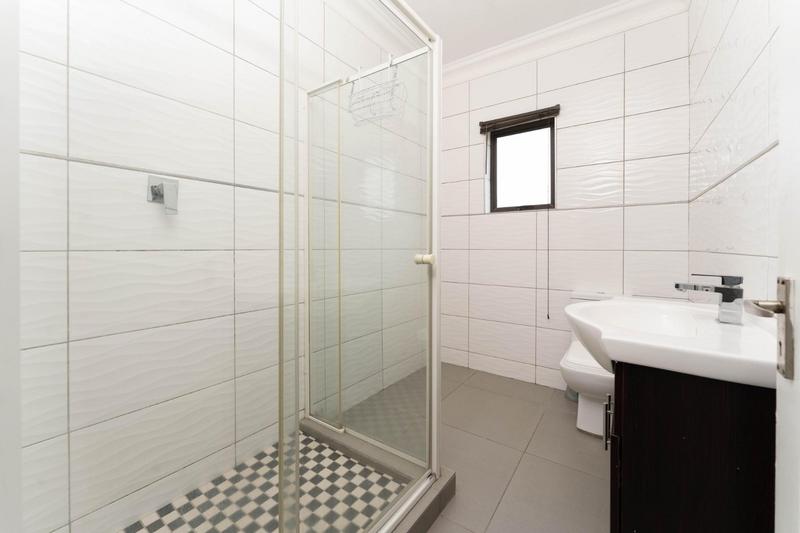 To Let 5 Bedroom Property for Rent in Cedar Creek Gauteng