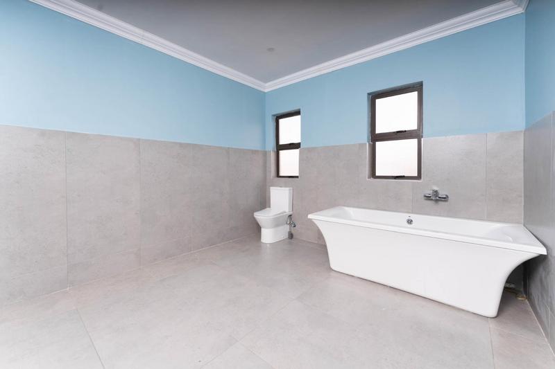 To Let 5 Bedroom Property for Rent in Cedar Creek Gauteng
